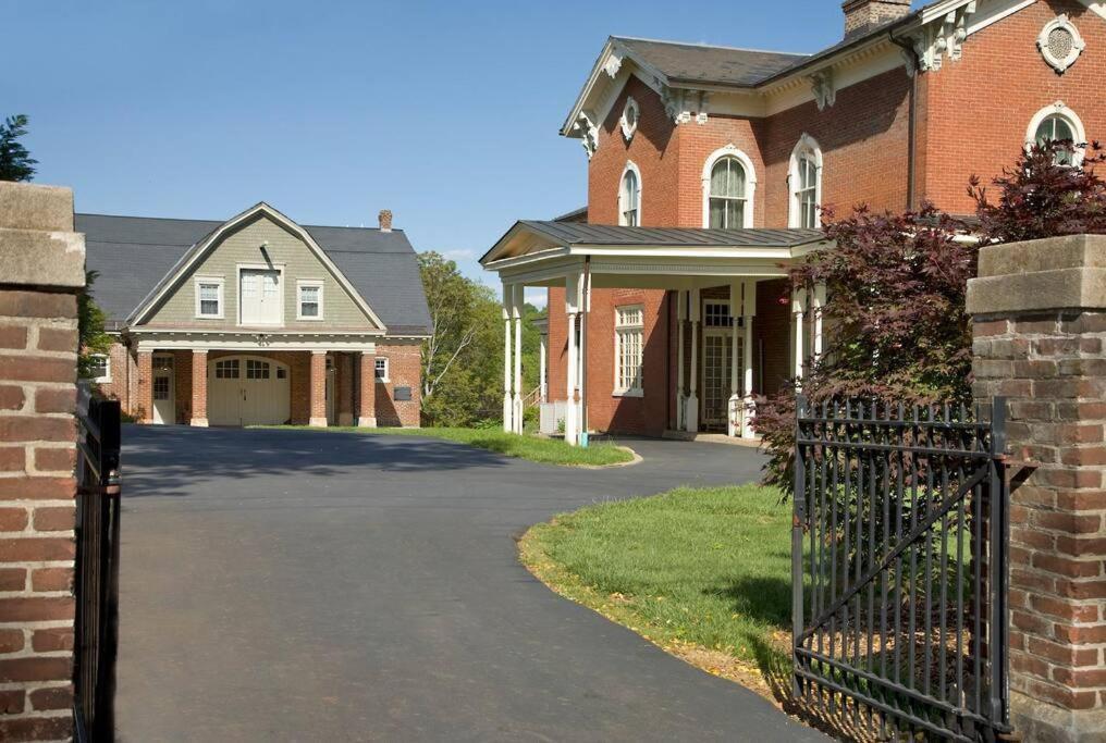 The Long Run - 2 Ca King Sized Beds+ - Sleeps 8-10 Apartamento Lynchburg Exterior foto